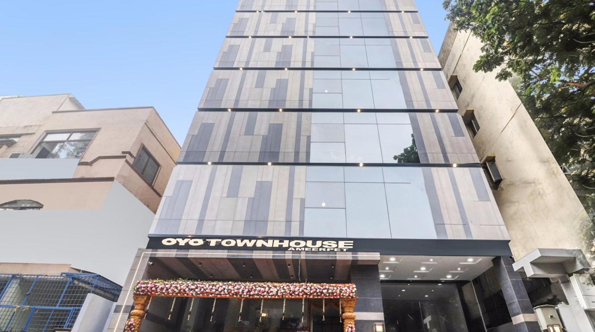 Super Townhouse Ameerpet Hotel Hyderabad